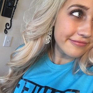 Meet your Posher, Raegan